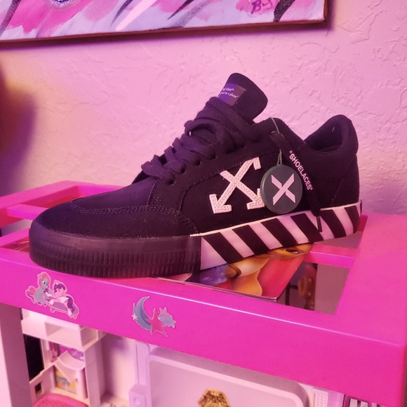 Off-White Other - OFF WHITE LOW TOP Black in color Mens Size 12
